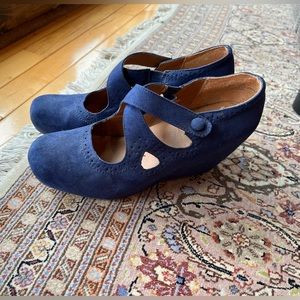 Crown Vintage Blue Suede Mary Jane Wedge Shoes Retro Style 8.5 cute cut-outs